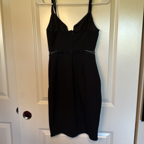 Astr the Label plunge neck sheath dress in size Small - Picture 8 of 12